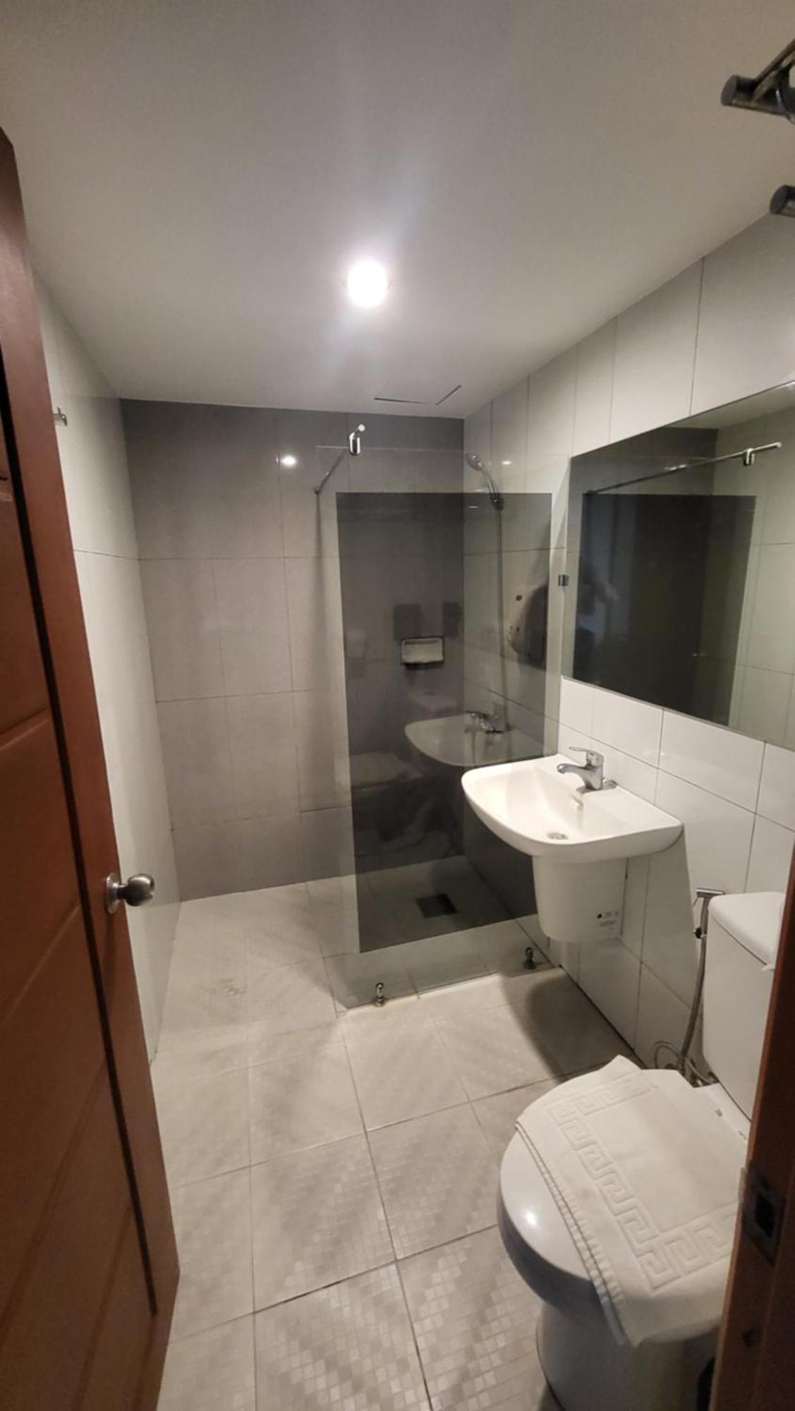 Hotel Dg Grami 2*